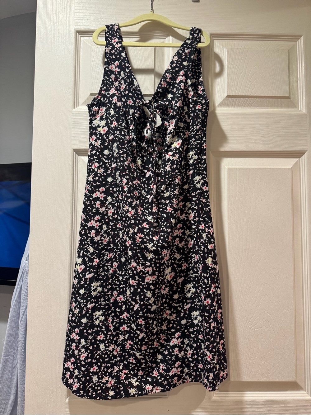 Floral Tie-Front Mini Dress - Black & Pink